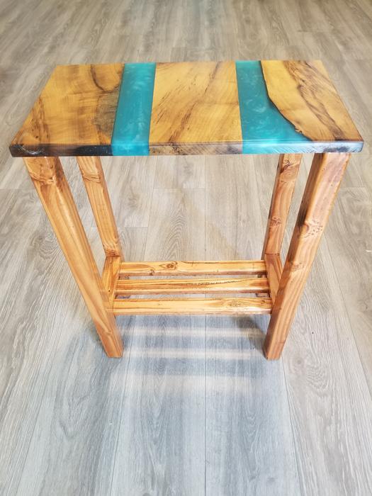 Ceder Bora End Table